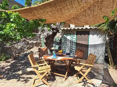 Terrasse ou espace extérieur de l'établissement Casa di Pilou - Maison et jardin près de la mer - Corbara