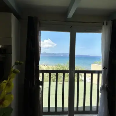 F2 apartments with panoramic sea views