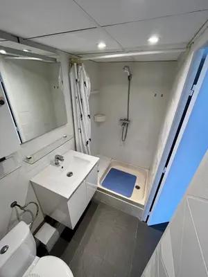Salle de bains dans l'établissement Appartement de standing au port climatisé, centre-ville, proche plage et commerces