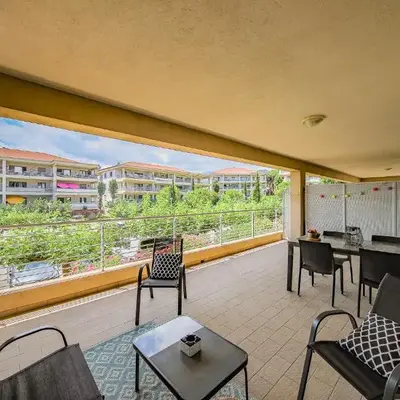 Grand T2 terrasse 27m2 plein sud Folelli centre