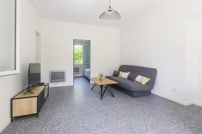 Télévision ou salle de divertissement dans l'établissement Terrazza Moriani - Charmant appartement à 500m de la mer