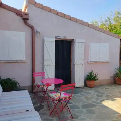 Casa Davia. Studio indépendant meublé.