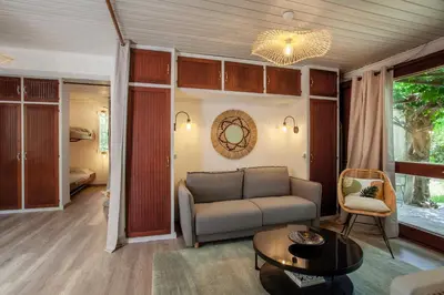 Coin salon dans l'établissement U Prato - Bungalow proche de la mer