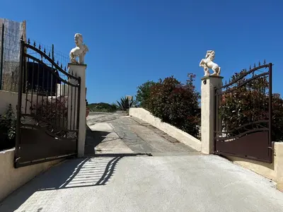 Plan de l'établissement Villa MonteCristo, clim, piscine privée, 300m. mer