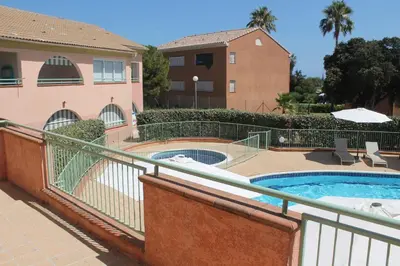 Piscine de l'établissement Trilocale in residence con piscina a 200 m dal mare ou située à proximité