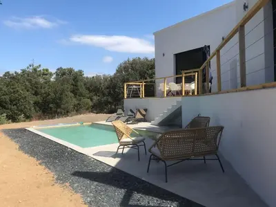Piscine de l'établissement Villa Rossa Contemporaine Piscine chauffée ou située à proximité