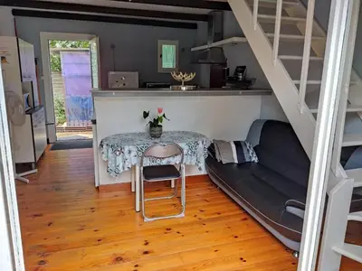 Cuisine ou kitchenette dans l'établissement Agréable villa 100 m de la plage