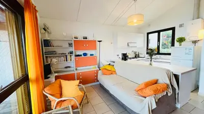 Cuisine ou kitchenette dans l'établissement Appartement T3 Solane 71 LUMIO