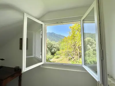Vue générale sur la montagne ou vue sur la montagne depuis l'appartement