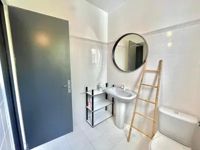 Salle de bains dans l'établissement Appartement rez de villa CORTE