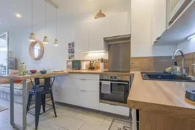 Cuisine ou kitchenette dans l'établissement Félicità - Appt à 500m de la plage