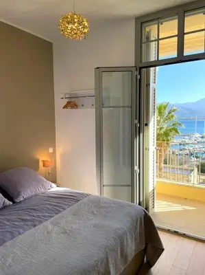 Un ou plusieurs lits dans un hébergement de l'établissement Superbe appartement vue mer - terrasse et parking