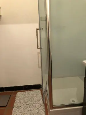 Salle de bains dans l'établissement Appartement Kalliste
