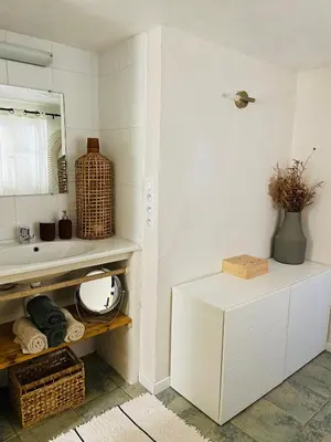 Salle de bains dans l'établissement Maison Murato