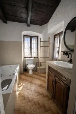 Salle de bains dans l'établissement Location L'épi d'or Calvi, demeure de charme