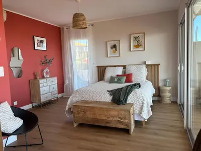 Un ou plusieurs lits dans un hébergement de l'établissement A 3 PAS DE LA PLAGE DE SANT'AMBROGGIO