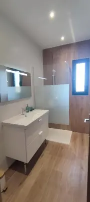 Salle de bains dans l'établissement CASAPIETRA