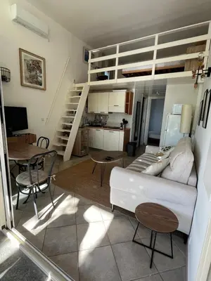 Cuisine ou kitchenette dans l'établissement Brisa di mare