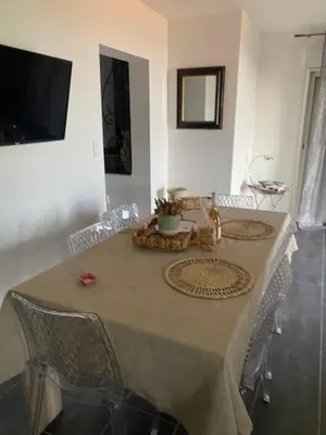 Télévision ou salle de divertissement dans l'établissement Appartement T2 rez de villa