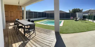 Piscine de l'établissement Maison de Vacances Avec Piscine Privée en Corse, BORGO ou située à proximité