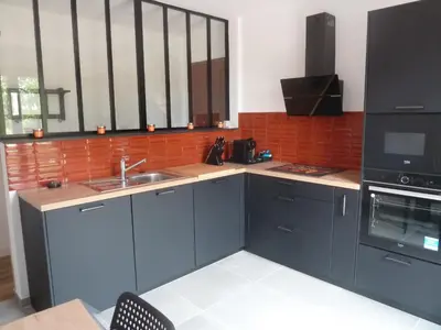 Cuisine ou kitchenette dans l'établissement Soleil & mer sur la Costa Verde