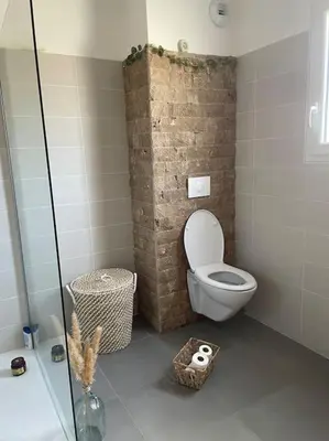 Salle de bains dans l'établissement Appartement T2 avec jardin