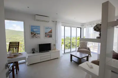 Télévision ou salle de divertissement dans l'établissement Villa Campo di Pace