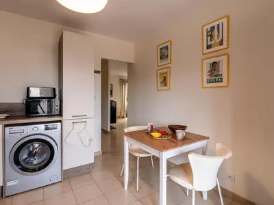 Cuisine ou kitchenette dans l'établissement Holiday Home Agula Marina by Interhome