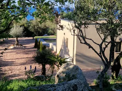 Jardin de l'établissement Un air de paradis à Corbara