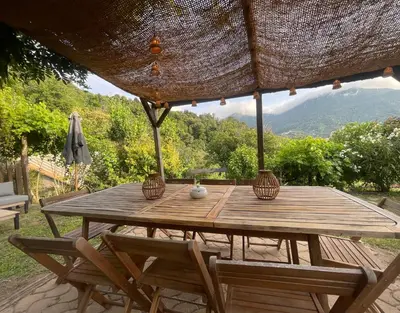 Vue générale sur la montagne ou vue sur la montagne depuis la maison de vacances