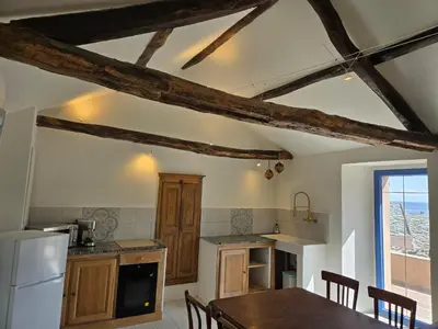 Cuisine ou kitchenette dans l'établissement Maison de pêcheur du petit port