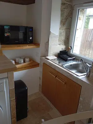 Cuisine ou kitchenette dans l'établissement A casettuccia santu petru