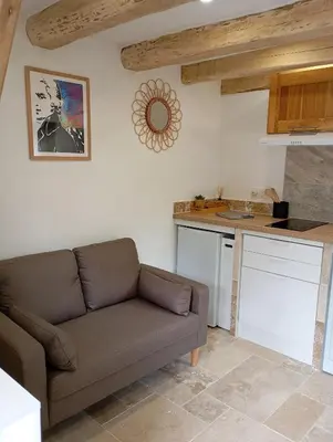 Cuisine ou kitchenette dans l'établissement A casettuccia santu petru
