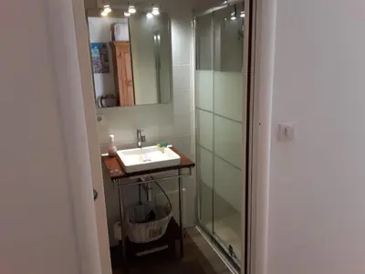 Salle de bains dans l'établissement Chambre d'hôte Partine Cap Corse