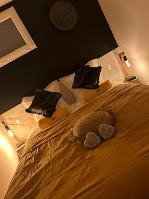 Un ou plusieurs lits dans un hébergement de l'établissement I pozzi jacuzzi furiani love room haute corse