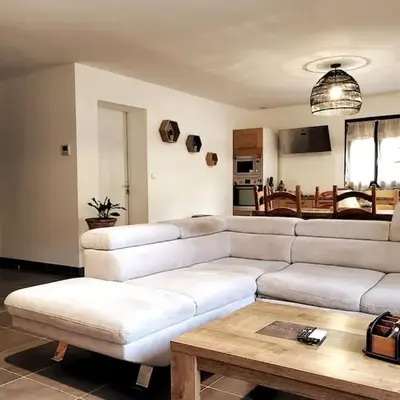 Charmante villa avec jardin