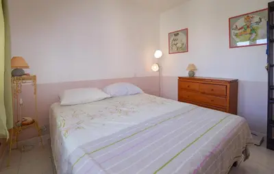Un ou plusieurs lits dans un hébergement de l'établissement Beautiful Home In Cervione With Wifi
