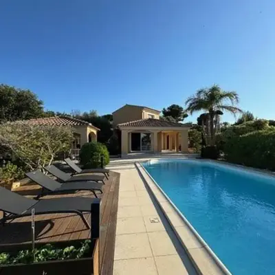 Villa avec piscine à quelques minutes de la mer