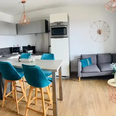Appartement cosy avec vue mer et parking Bastia