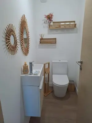 Salle de bains dans l'établissement Appartement T2 rez-de-villa