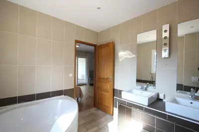 Salle de bains dans l'établissement Clos des Oliviers