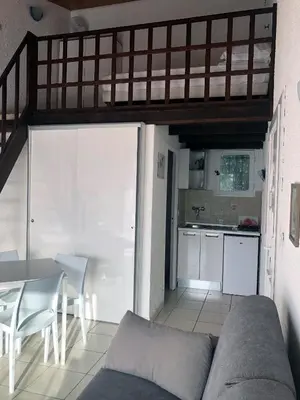 Cuisine ou kitchenette dans l'établissement Bungalow on the sea - Moriani beach