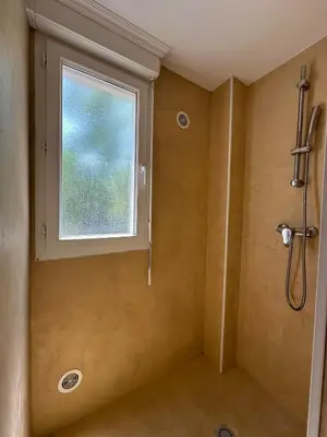 Salle de bains dans l'établissement Résidence KALLISTE