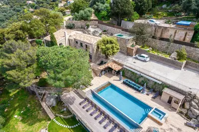 Piscine de l'établissement Villa Casanova ou située à proximité