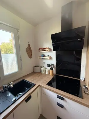 Cuisine ou kitchenette dans l'établissement Villa désirée à Santa Maria Poggio