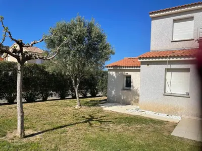 Jardin de l'établissement Casabella 3 chambres