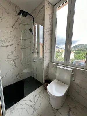 Salle de bains dans l'établissement Superbe appartement en centre ville