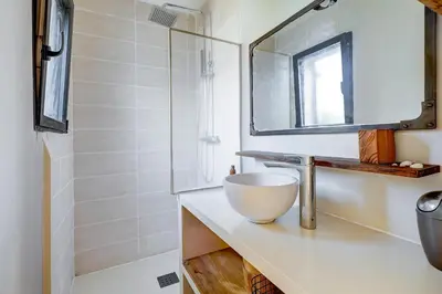 Salle de bains dans l'établissement A Stalla - Maison pieds dans l'eau à Lucciana