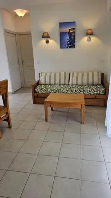 Coin salon dans l'établissement T3 résidence privée proche plage et piscine