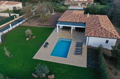 Piscine de l'établissement Casa Culomba ou située à proximité